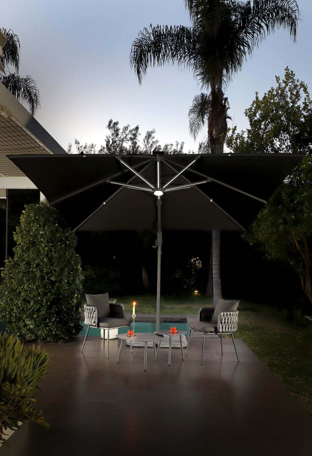 Quitasol Oslo 3×3 Negro LED – con Cruceta - bCasual - OSLOLED3T